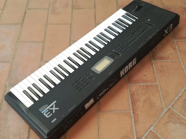 KORG X3